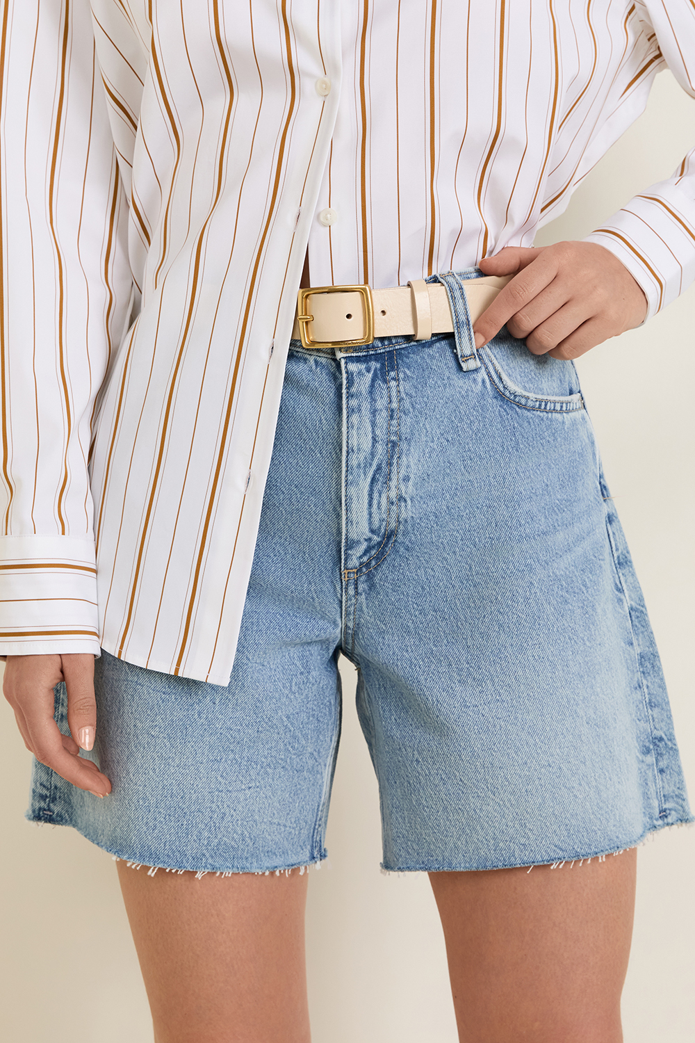 תמונת כל הלוק של חגורה